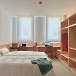 Valencia Tower Hotel 3*