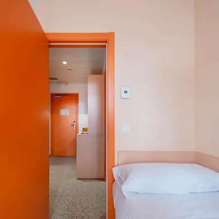 Loop Homes Tower Hotel Burjassot