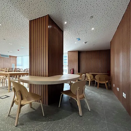 Valencia Tower 酒店