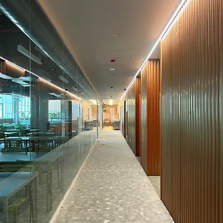 Valencia Tower 酒店 3*