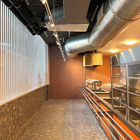 Valencia Tower 酒店 3*