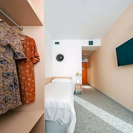 Valencia Tower 3* Burjassot