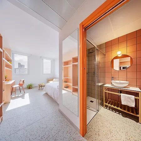 Valencia Tower Hotel 3*