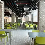 Valencia Tower מלון