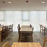 Valencia Tower 3* בורחאסוט