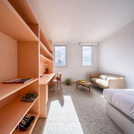 فندق Loop Homes Tower برجست