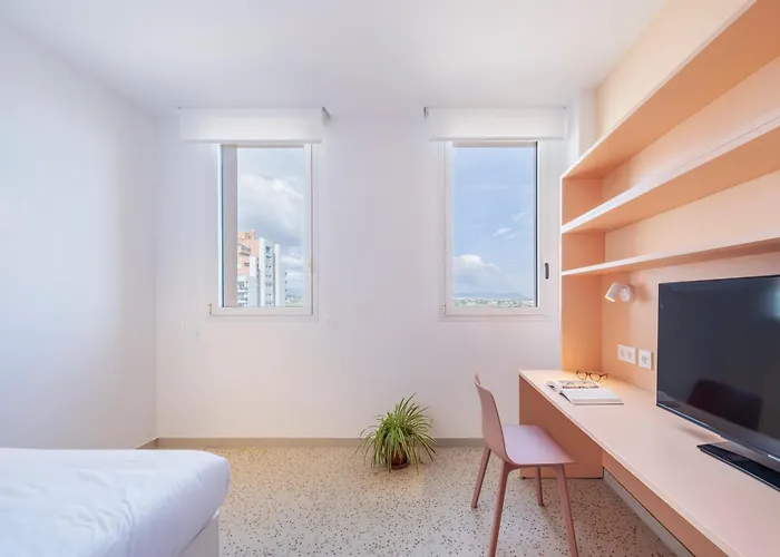 호텔 Valencia Tower 부르하소트