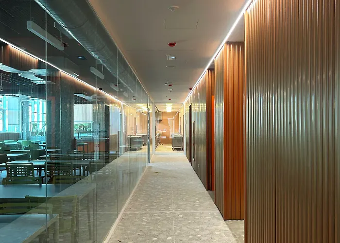 Valencia Tower 호텔 3*